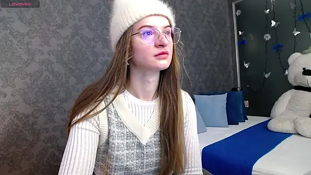 KateJonson online show from 11-28-25, 07:22