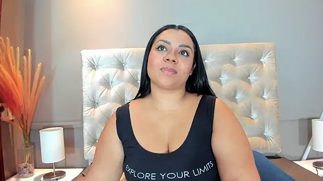 MelanyShayk online show from 12-13-24, 03:21
