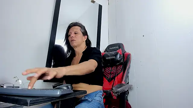 Cleopatra Trans online show from 11-07-25, 06:52