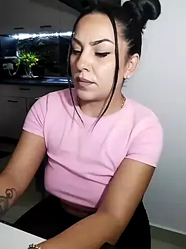 Snapshot of hot-babygirl chatting on 11-27-25, 08:22 hot-babygirl online show from 11-27-25, 08:22