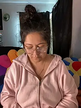 MsConejitaa online show from 12-16-24, 03:54