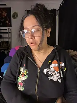 MsConejitaa online show from 12-21-24, 11:44