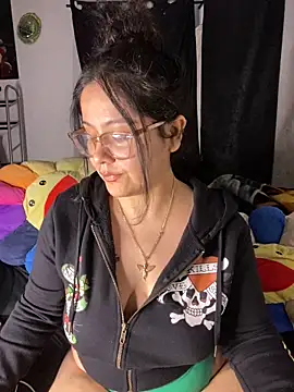 MsConejitaa online show from 12-28-24, 03:04