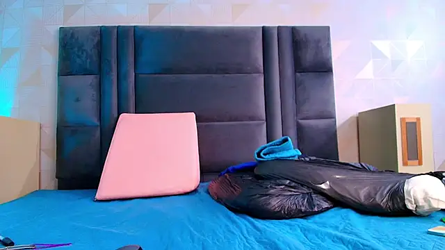 arletmss online show from 10-16-25, 03:07