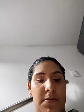 DanielleEvans  online show from 02-01-25, 11:10