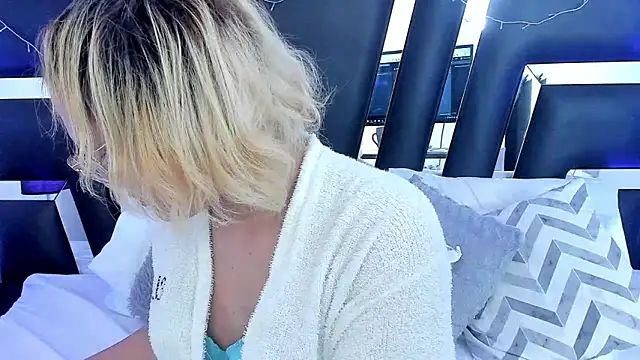 katya kozlov online show from 02-24-25, 03:33