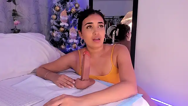 Snapshot of aisha_es chatting on 12-09-24, 05:30 aisha es online show from 12-09-24, 05:30