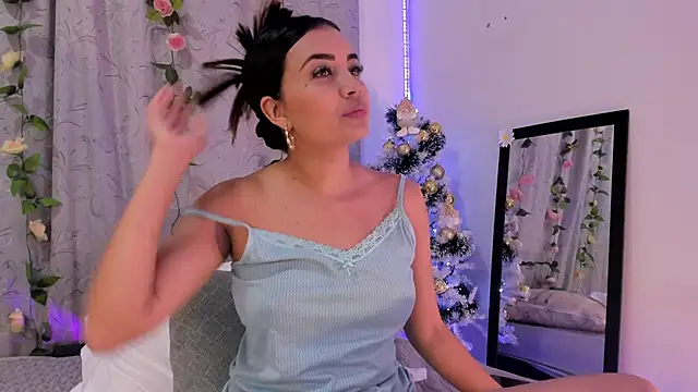 Snapshot of aisha_es chatting on 12-14-24, 12:12 aisha es online show from 12-14-24, 12:12