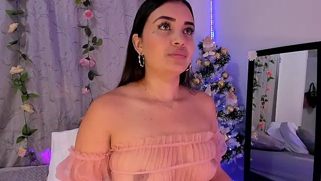 Snapshot of aisha_es chatting on 12-17-24, 02:11 aisha es online show from 12-17-24, 02:11