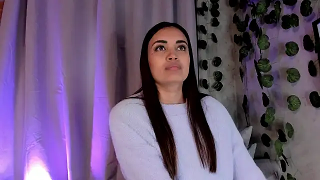 Snapshot of aisha_es chatting on 03-05-25, 08:32 aisha es online show from 03-05-25, 08:32