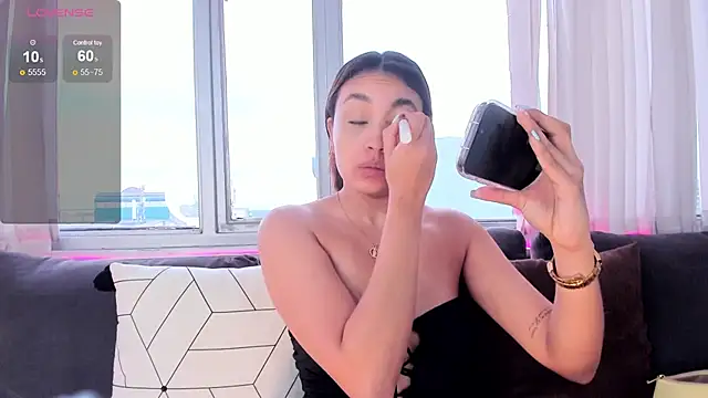 Snapshot of aisha_es chatting on 09-28-25, 01:49 aisha es online show from 09-28-25, 01:49