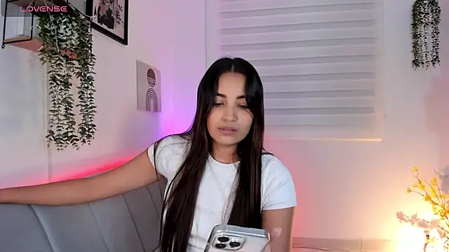 aisha es online show from 02-06-26, 11:41