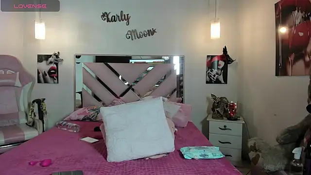 Karly moon online show from 12-03-24, 07:43