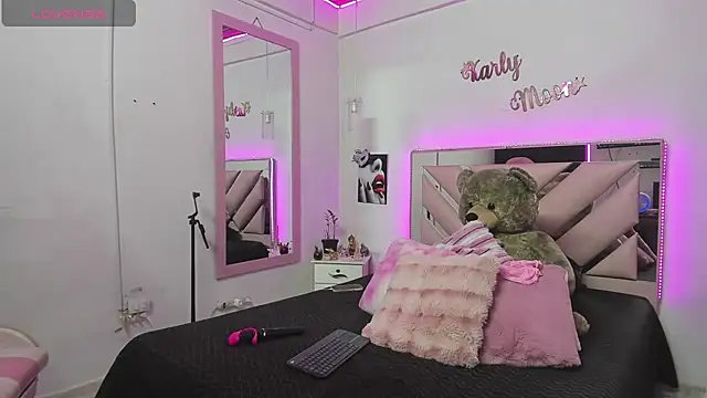 Karly moon online show from 09-13-25, 12:21