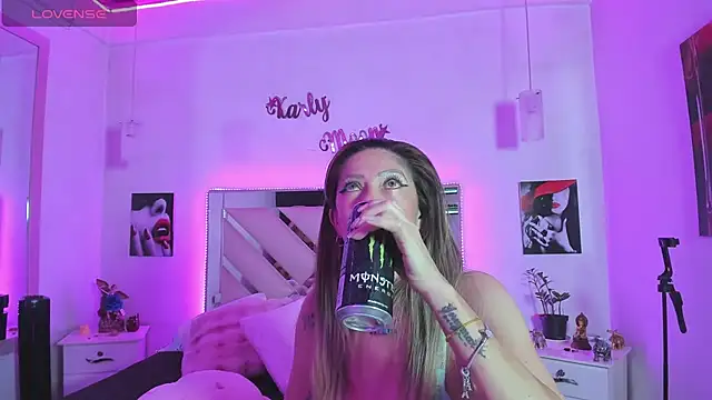 Karly moon online show from 11-11-25, 11:38