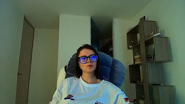 Arya starrk online show from 11-30-25, 03:49