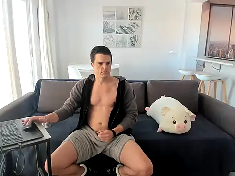 Snapshot of HeteroOli chatting on 02-02-25, 10:24 HeteroOli online show from 02-02-25, 10:24