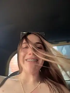 ShelbyHagen online show from 11-16-25, 09:31