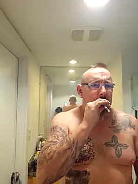 Littledick007007 online show from 12-22-25, 11:40