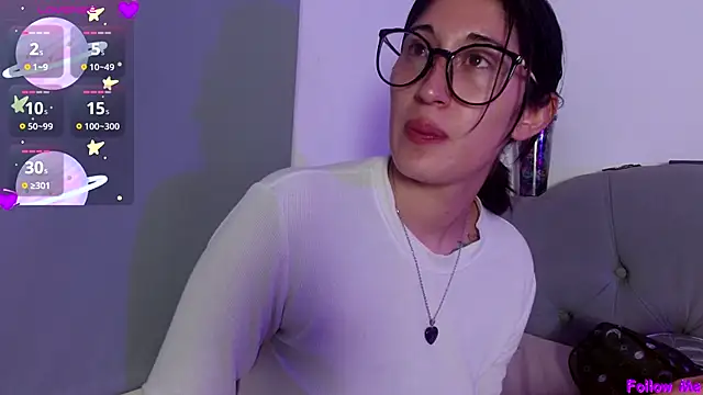 Red-moon1 online show from 10-17-25, 04:26