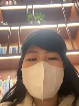 Snapshot of Onee-Chew chatting on 11-25-25, 09:20 Onee-Chew online show from 11-25-25, 09:20