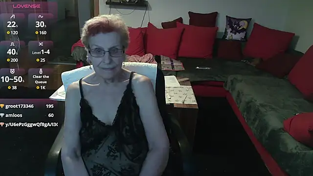 HeisseomaOriginal online show from 12-29-24, 02:31