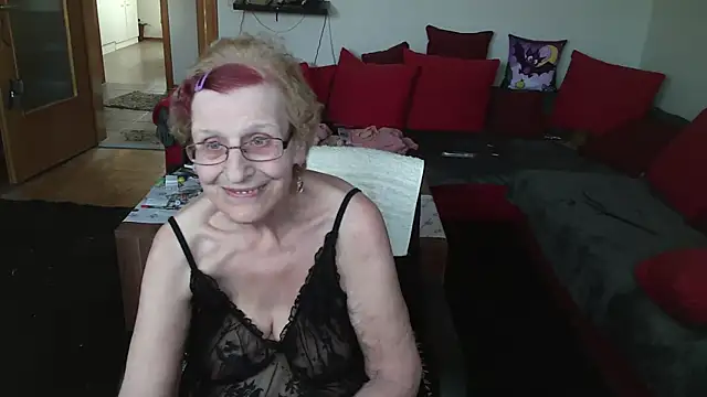 HeisseomaOriginal online show from 02-19-25, 02:55