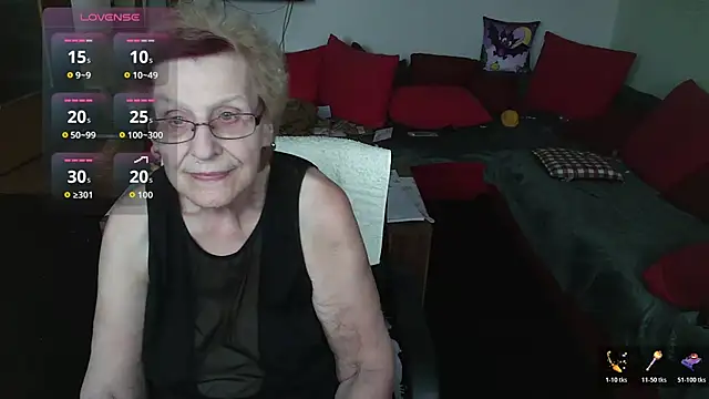 HeisseomaOriginal online show from 11-14-25, 08:13