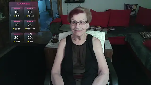 Snapshot of HeisseomaOriginal chatting on 02-15-26, 08:13 HeisseomaOriginal online show from 02-15-26, 08:13