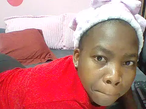 Snapshot of miss_melis chatting on 12-03-25, 12:18 miss melis online show from 12-03-25, 12:18