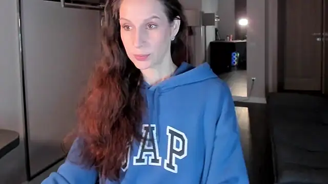 Snapshot of Mila_Anders chatting on 12-15-25, 05:34 Mila Anders online show from 12-15-25, 05:34