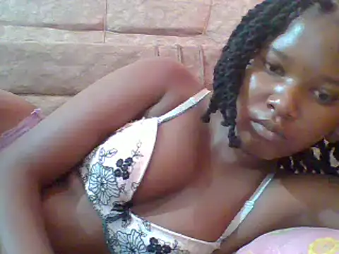 Snapshot of sexyjanett chatting on 02-07-25, 10:40 sexyjanett online show from 02-07-25, 10:40