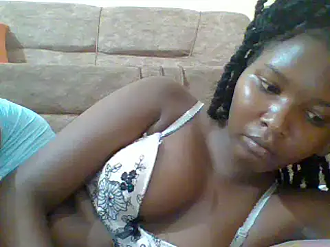 Snapshot of sexyjanett chatting on 02-15-25, 05:39 sexyjanett online show from 02-15-25, 05:39