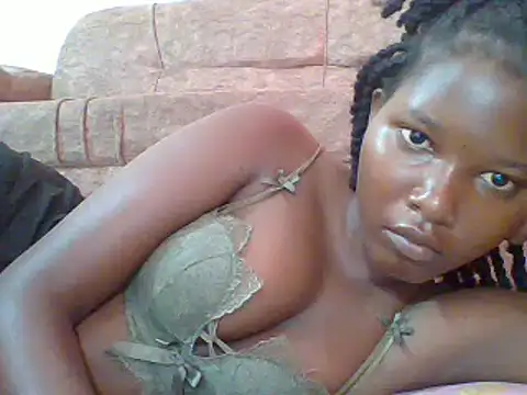 Snapshot of sexyjanett chatting on 03-10-25, 09:10 sexyjanett online show from 03-10-25, 09:10