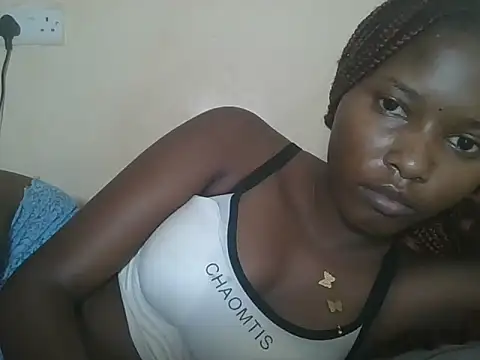 Snapshot of sexyjanett chatting on 09-17-25, 11:12 sexyjanett online show from 09-17-25, 11:12
