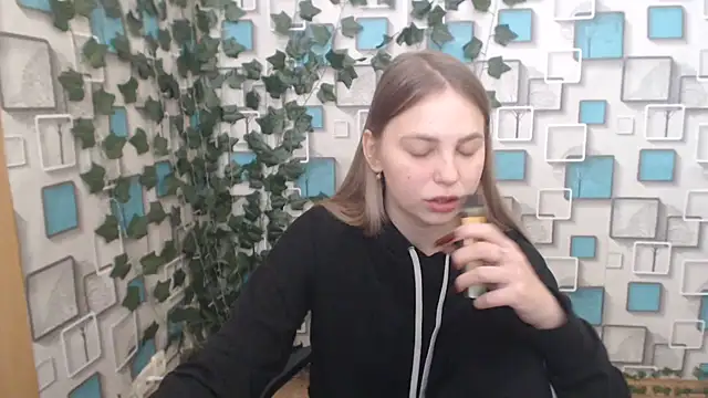 klerkarina online show from 03-04-25, 10:24