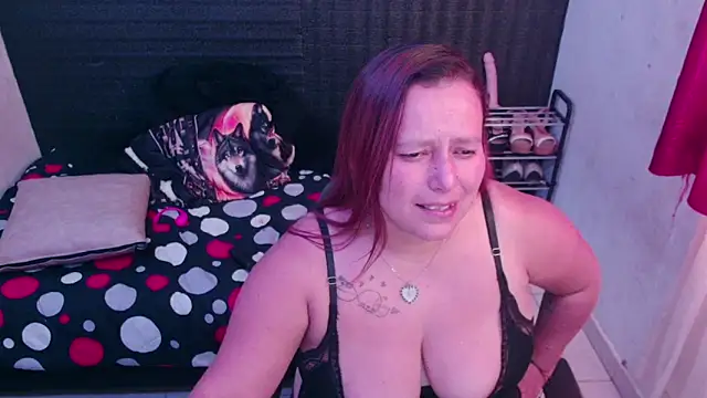Diana Lozano online show from 01-15-25, 02:24