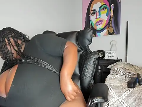 Snapshot of SexyHugeblackTitties chatting on 10-08-25, 12:58 SexyHugeblackTitties online show from 10-08-25, 12:58