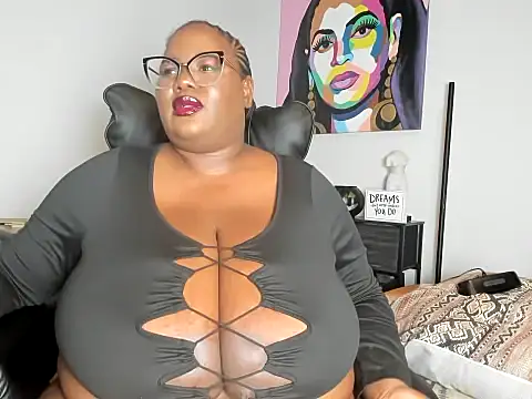 Snapshot of SexyHugeblackTitties chatting on 10-12-25, 03:16 SexyHugeblackTitties online show from 10-12-25, 03:16