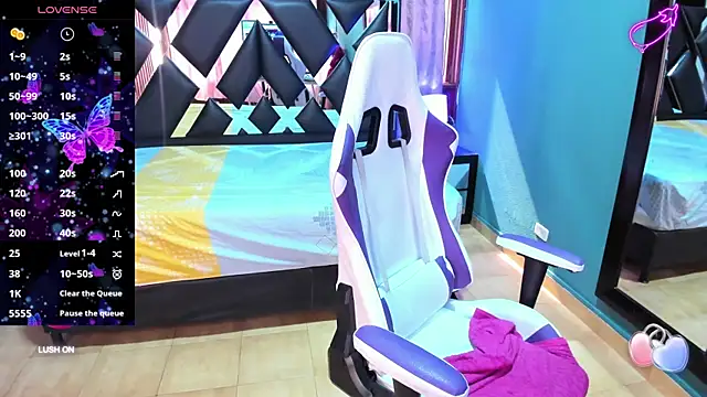 Linda4Petite online show from 02-09-25, 07:41