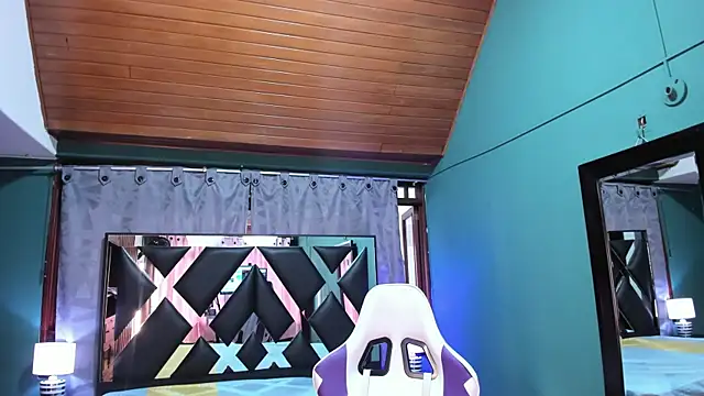 Linda4Petite online show from 02-11-25, 09:35