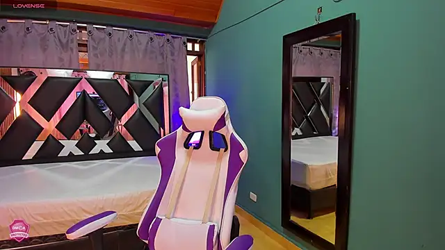 Linda4Petite online show from 03-07-25, 06:33