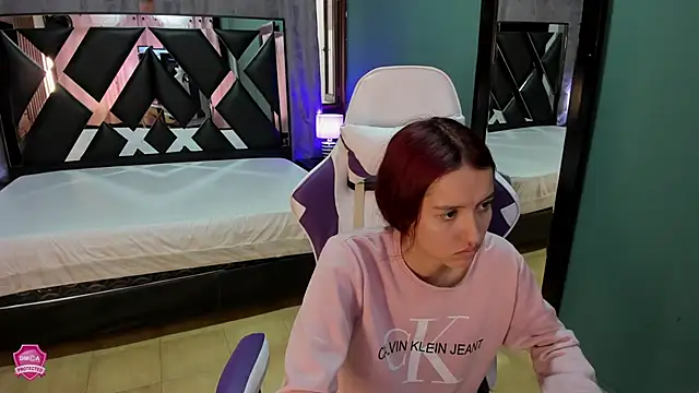 Linda4Petite online show from 03-09-25, 01:04