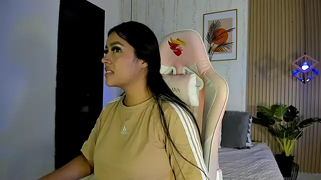 Snapshot of CameronCollins_ chatting on 11-10-25, 08:41 CameronCollins online show from 11-10-25, 08:41