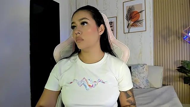 CameronCollins  online show from 11-21-25, 07:34