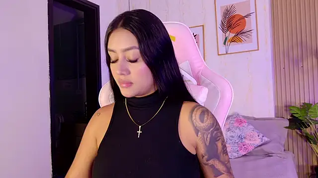 CameronCollins  online show from 02-11-26, 07:41