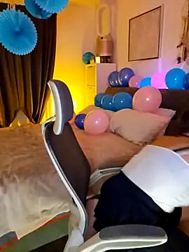 Snapshot of Ellie-L-Elizabeth chatting on 03-02-25, 01:58 Ellie-L-Elizabeth online show from 03-02-25, 01:58