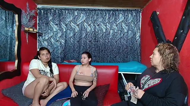 lesbiancuple online show from 02-12-25, 12:27