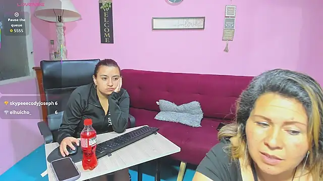 lesbiancuple online show from 10-10-25, 12:42