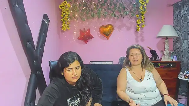Snapshot of lesbiancuple chatting on 02-19-26, 12:39 lesbiancuple online show from 02-19-26, 12:39